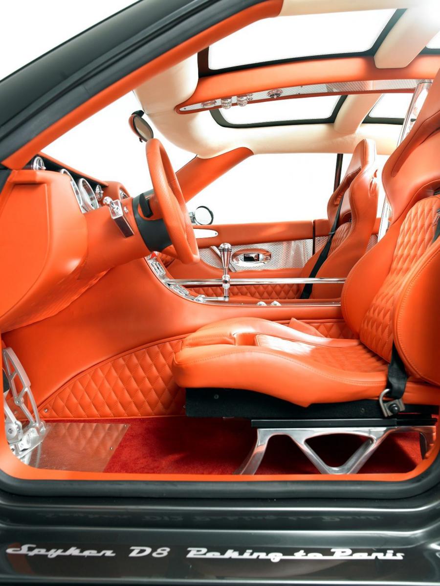 Интерьер Spyker D12 Peking-to-Paris Concept 2006 года  (фото 51 из 60)
